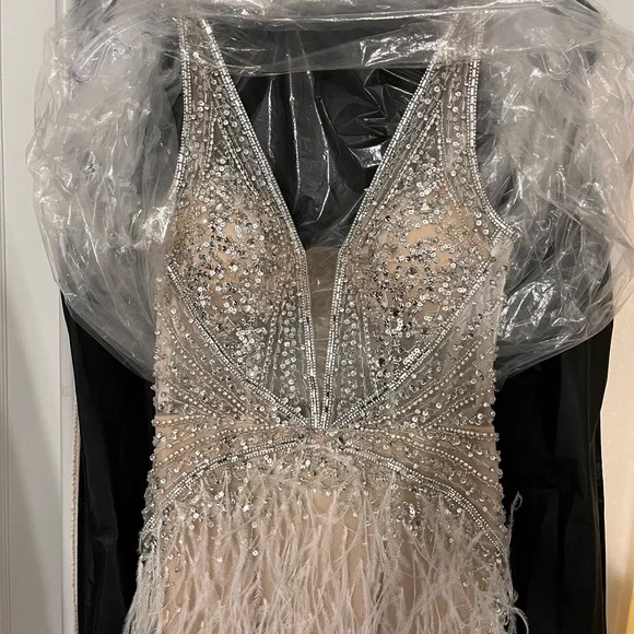 Jovani Prom Dress - Picture 3 of 10